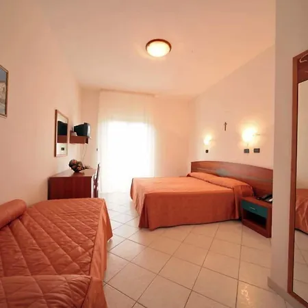 Adria 3*