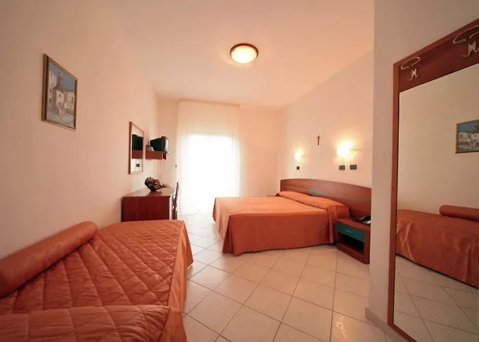Adria 3*